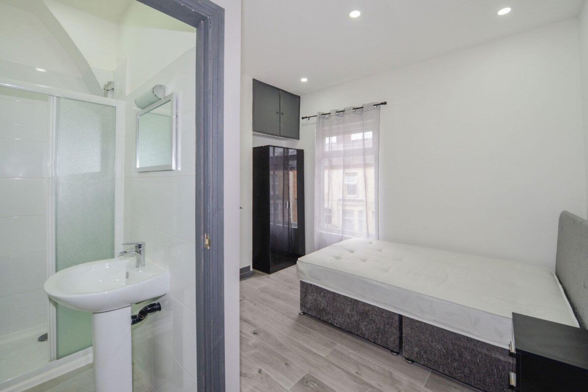3 Bed Terrace House - HMO