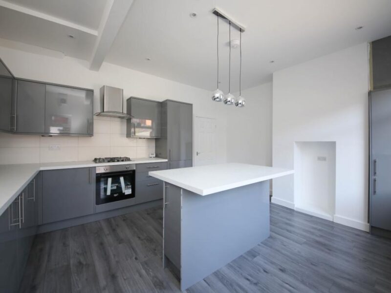 2 Bed Terrace House